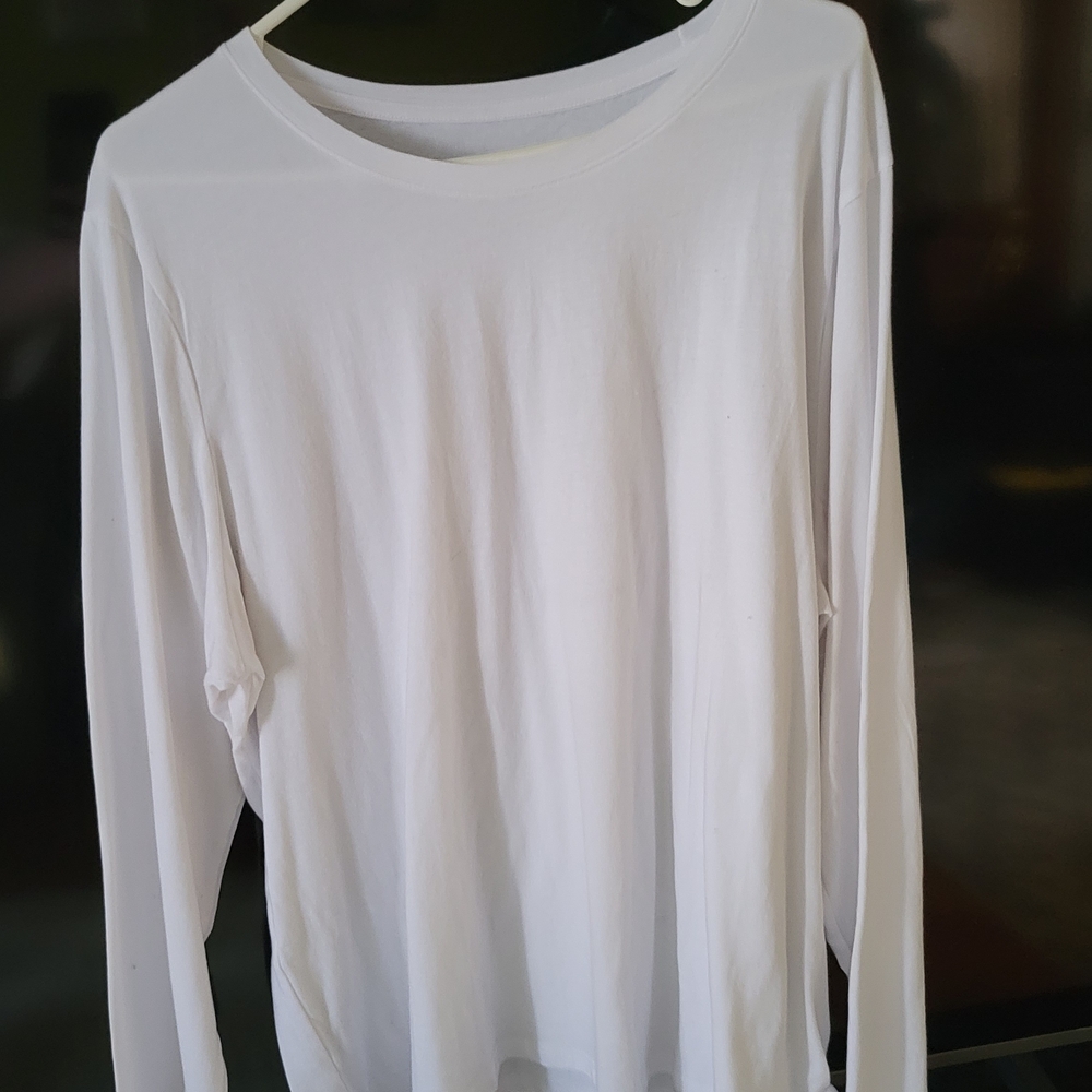 Time and Tru White/Gray Long Sleeve Tee